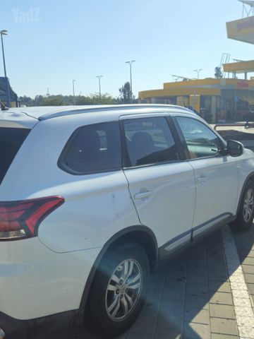 מיצובישי אאוטלנדר