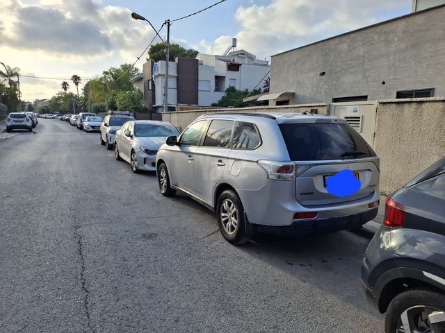 מיצובישי אאוטלנדר