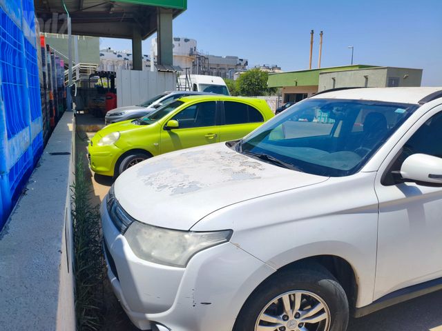 מיצובישי אאוטלנדר