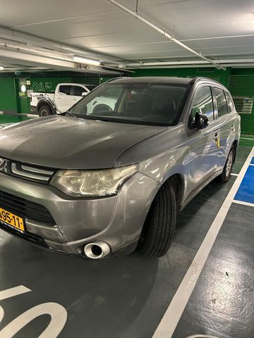 מיצובישי אאוטלנדר