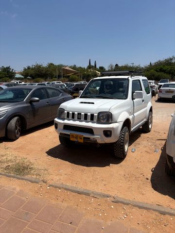 ג'ימני 4X4 JLX אוט׳ 1.3 (85 כ״ס)