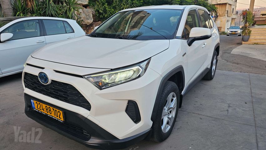 טויוטה RAV4