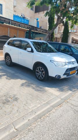 מודעת רכב מיצובישי אאוטלנדר