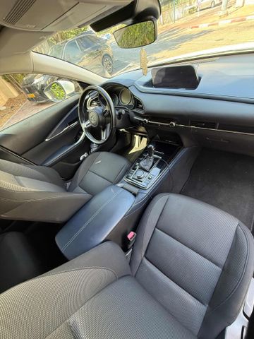 מאזדה CX-30