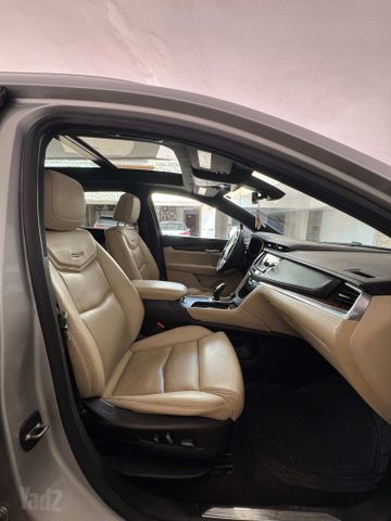 קאדילק XT5