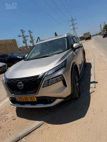 אקס טרייל 4X2 Tekna היברידי אוט׳ 5 מק 1.5 (156 כ״ס)