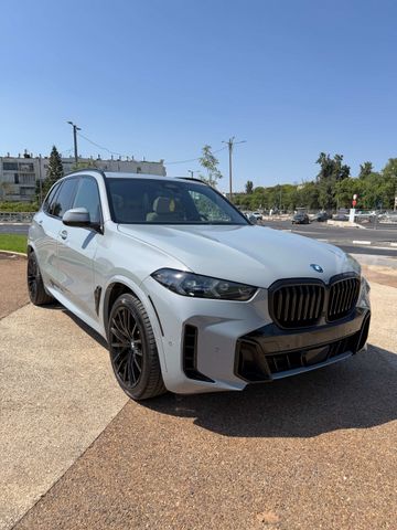 ב מ וו X5