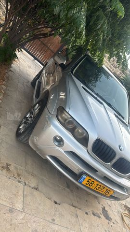 ב מ וו X5
