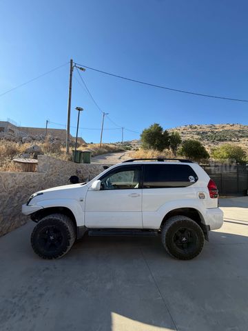 טויוטה לנד קרוזר