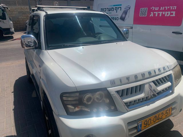 מיצובישי פג'רו
