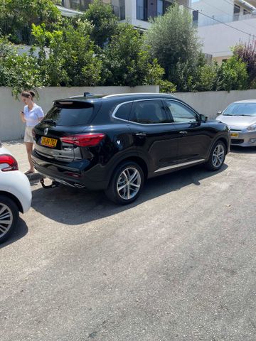 מודעת רכב אם ג'י EHS PHEV