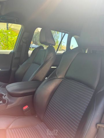 טויוטה RAV4