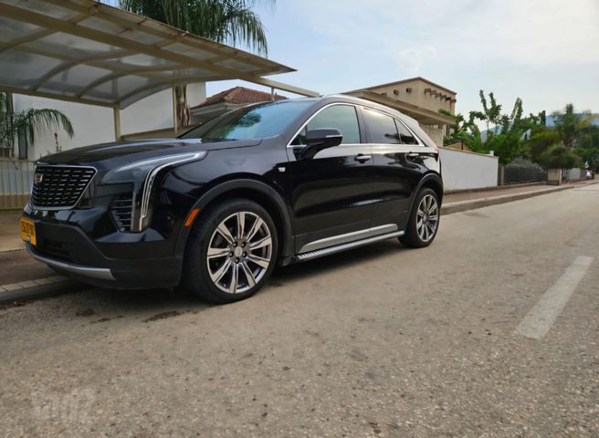קאדילק XT4