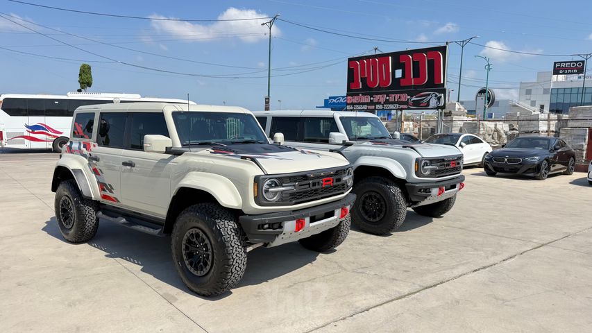 ברונקו Raptor אוט׳ פנאי-שטח 5 דל 3.0 (418 כ״ס)