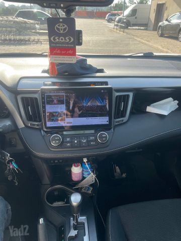 טויוטה RAV4