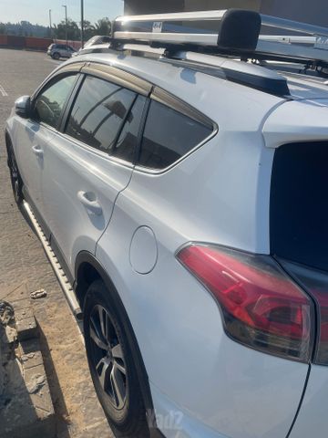 טויוטה RAV4