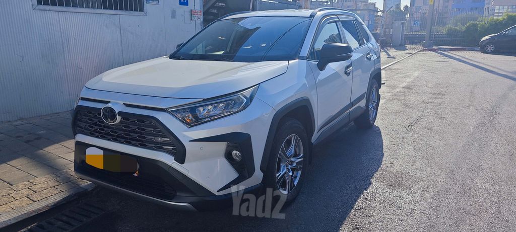 מודעת רכב טויוטה RAV4
