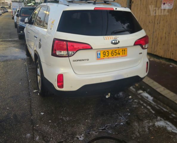 קיה סורנטו