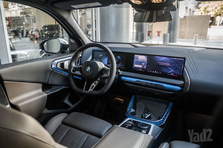 ב מ וו X3