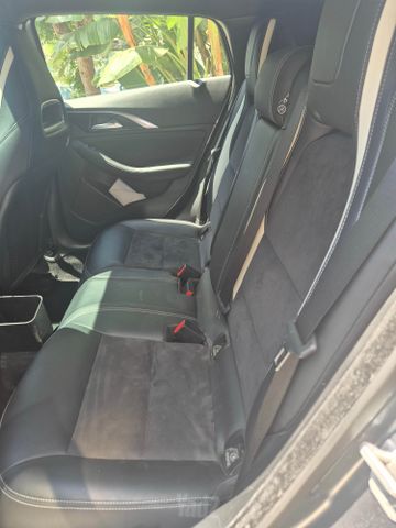 אינפיניטי Q30