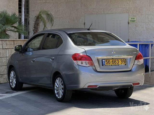 מיצובישי אטראז'