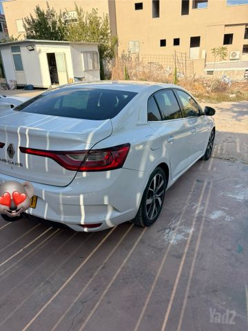 רנו מגאן