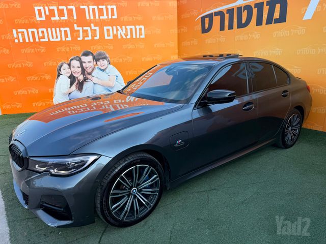 מודעת רכב ב מ וו סדרה 3 2