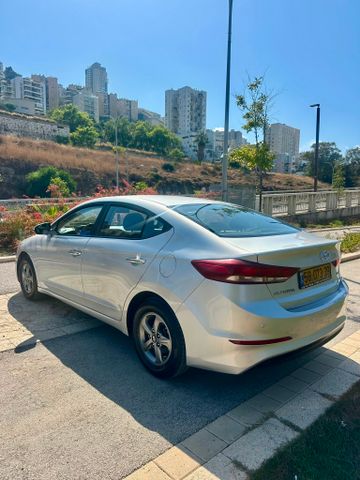 יונדאי אלנטרה