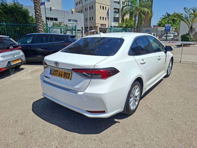 טויוטה קורולה