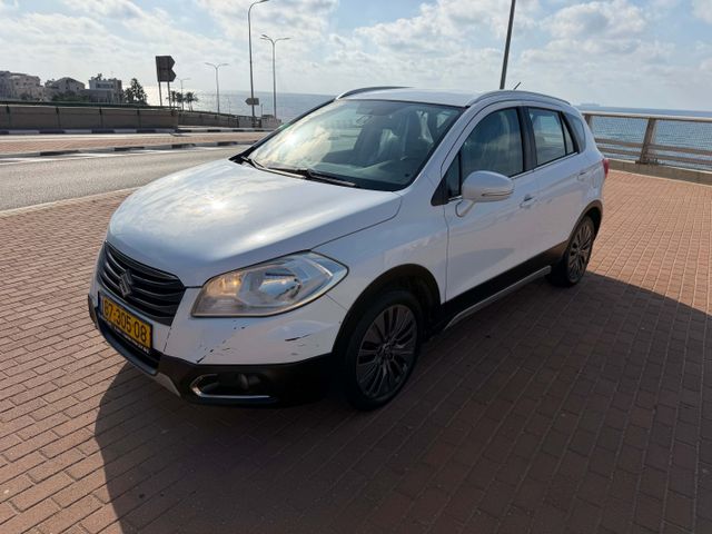קרוסאובר GLX אוט׳ 1.6 (120 כ״ס)