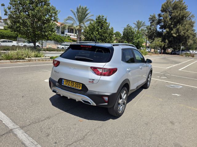 קיה סטוניק
