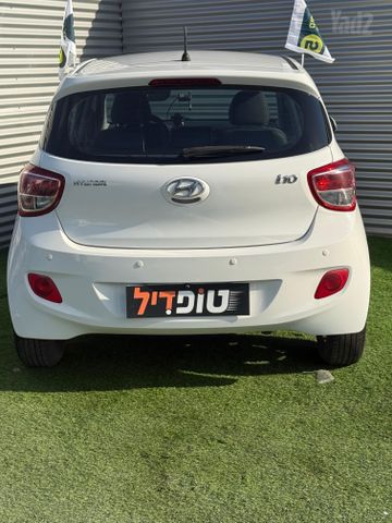 יונדאי i10