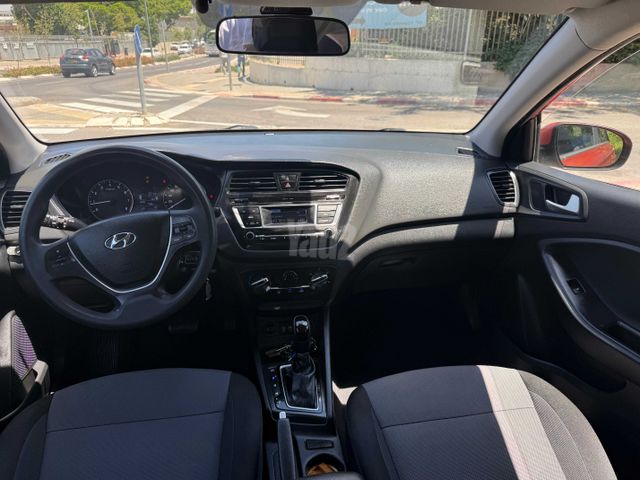 יונדאי i20
