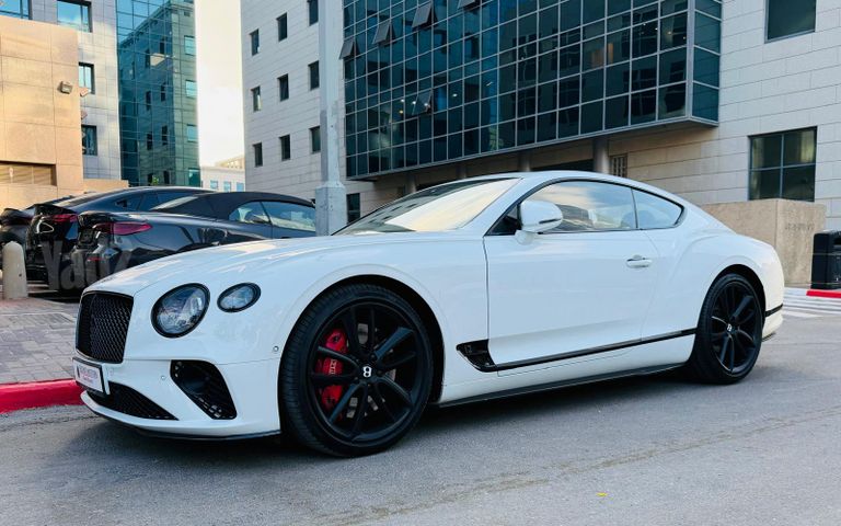 קונטיננטל Mulliner אוט׳ קופה 6.0 (626 כ״ס)