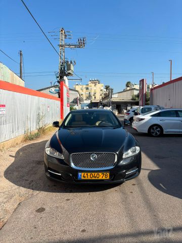 יגואר XJ