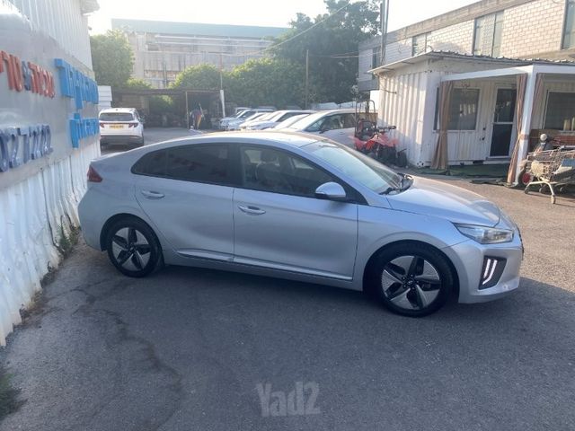 יונדאי איוניק