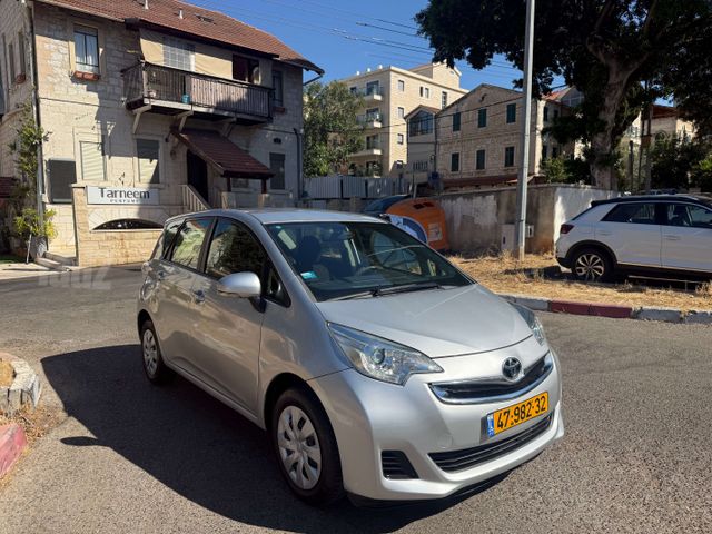 טויוטה ורסו-S