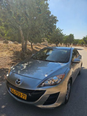 מאזדה 3