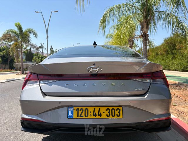 יונדאי אלנטרה