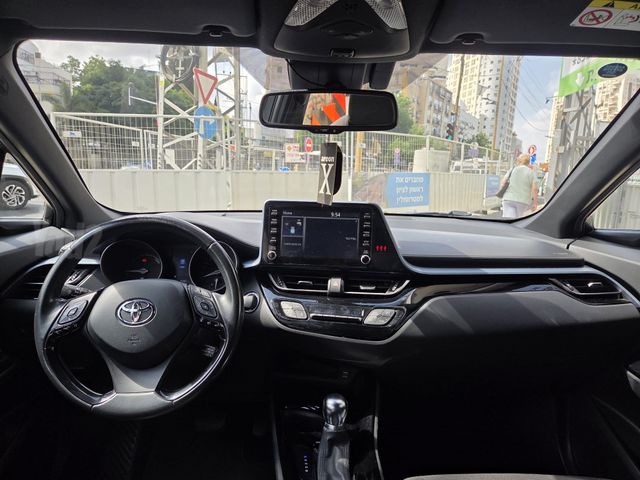 טויוטה C-HR