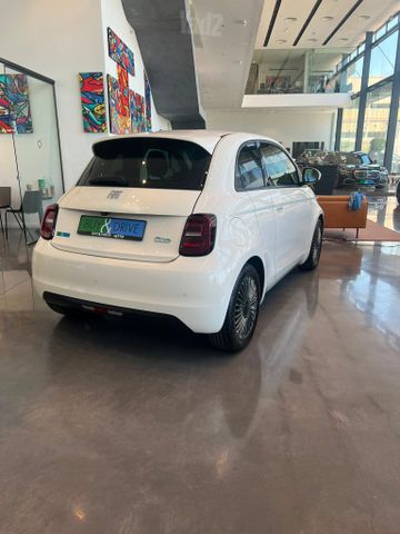 פיאט 500E