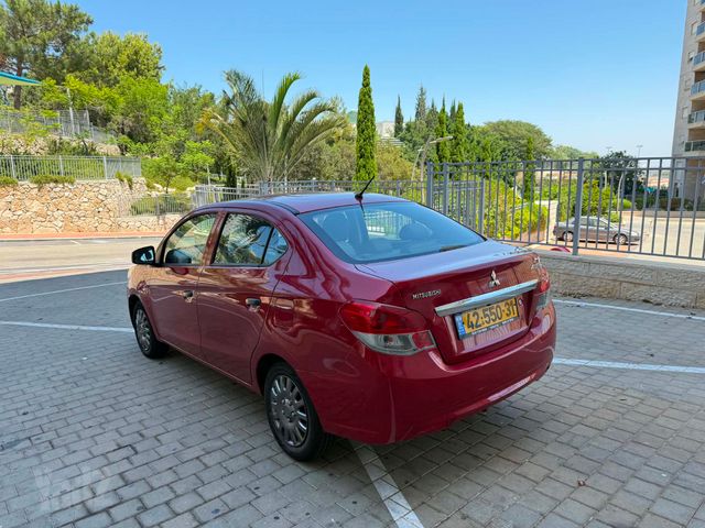 מיצובישי אטראז'
