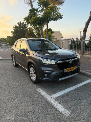 סוזוקי S-Cross