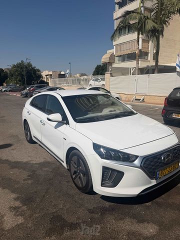יונדאי איוניק