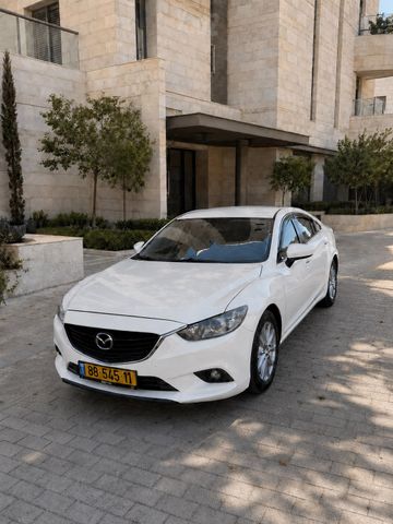 מודעת רכב מאזדה 6