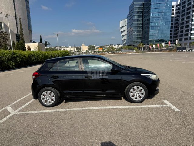 יונדאי i20