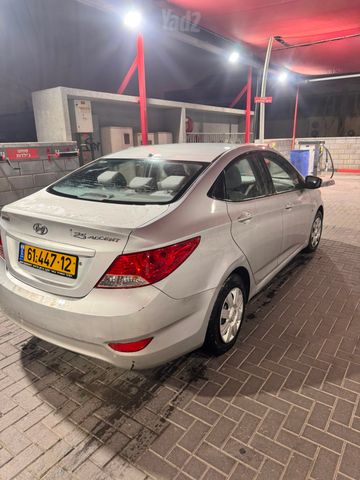 מודעת רכב יונדאי אקסנט i25 2