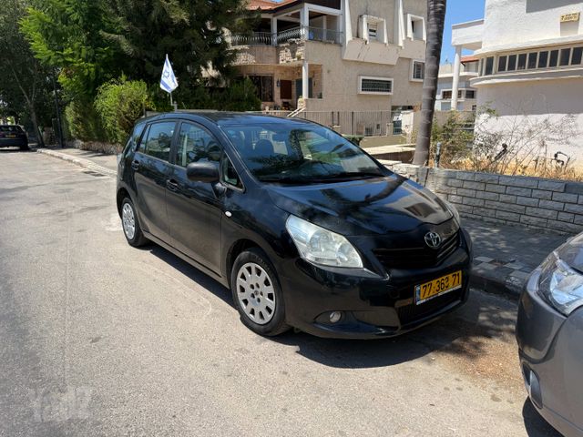 מודעת רכב טויוטה ורסו