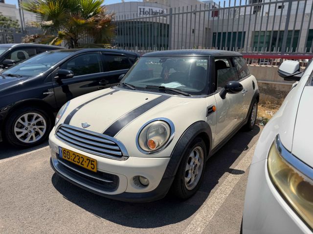 מודעת רכב מיני קופר