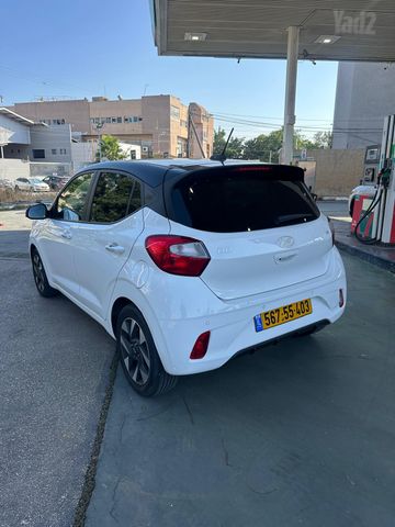 יונדאי i10